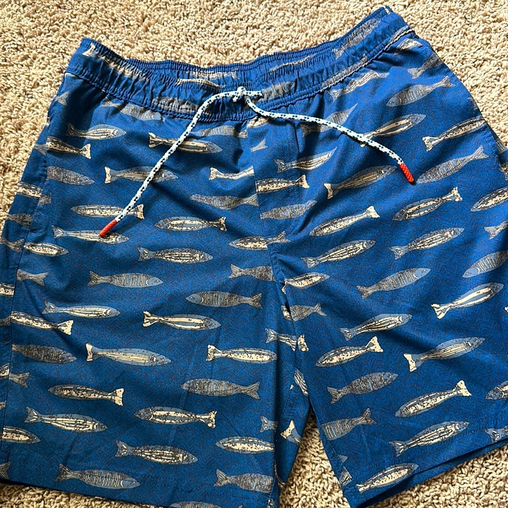 LL Bean Men’s swim shorts -M- like NEW